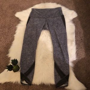 LuLu Lemon- black and white printed leggings